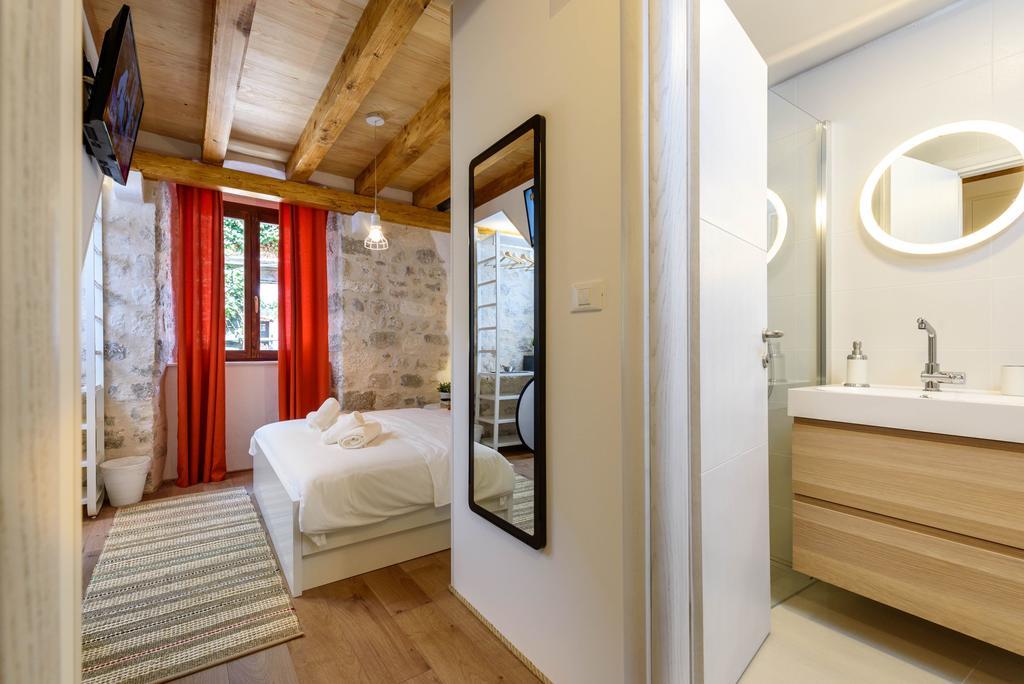 Apartments & Rooms Tiramola - Old Town Τρογκίρ Εξωτερικό φωτογραφία