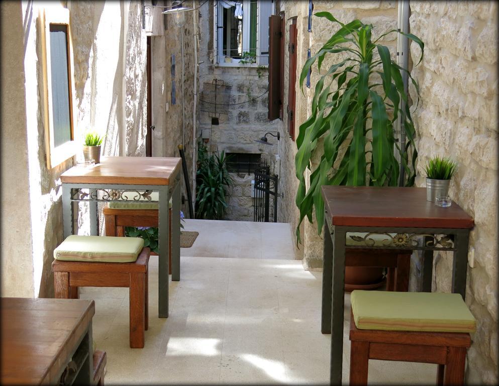 Apartments & Rooms Tiramola - Old Town Τρογκίρ Εξωτερικό φωτογραφία