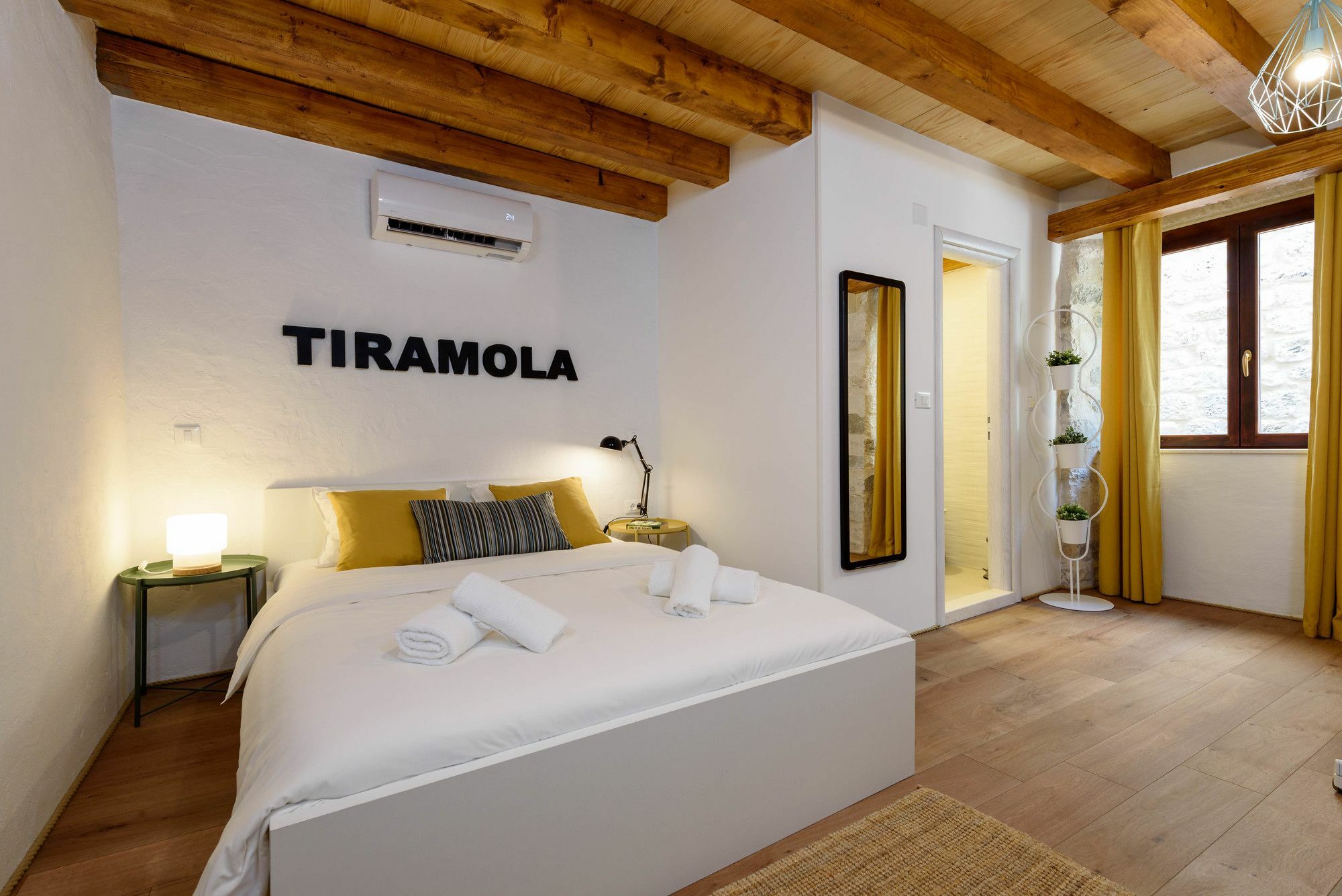 Apartments & Rooms Tiramola - Old Town Τρογκίρ Εξωτερικό φωτογραφία